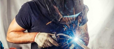 Solda e Adaptação de Peças e Componentes Solda e Adaptação de Peças e Componentes